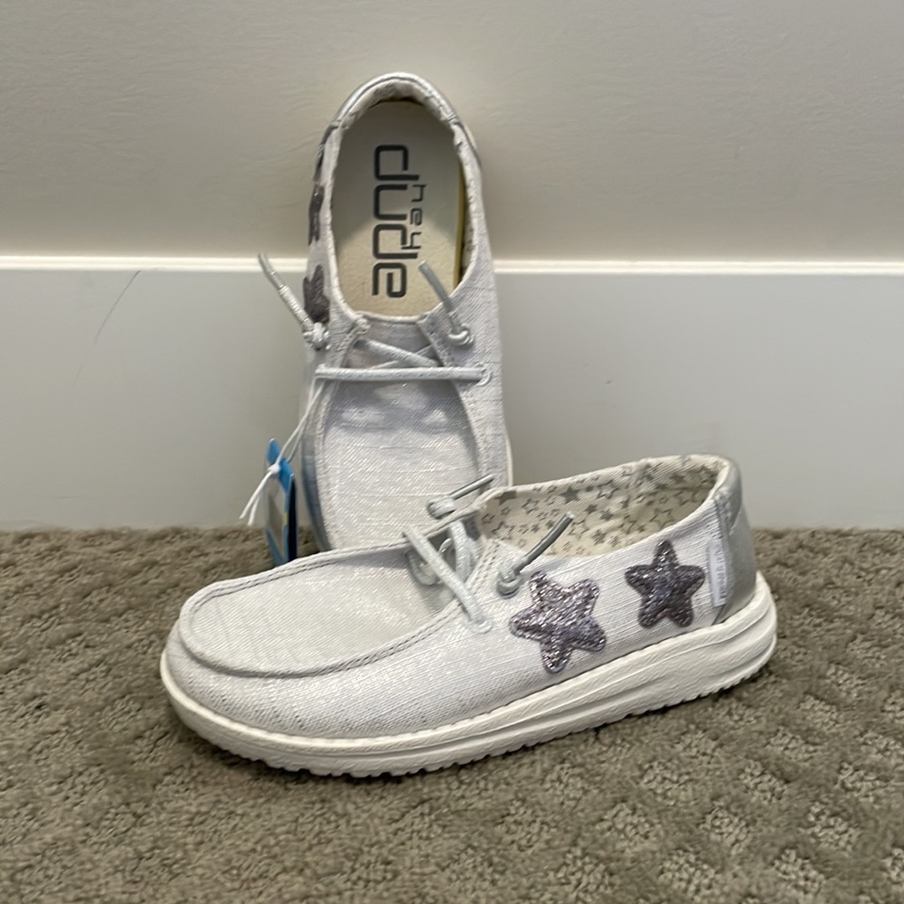 New Wendy youth star silver hey dude shoes